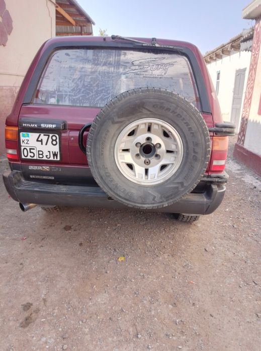 Toyota Hilux surf