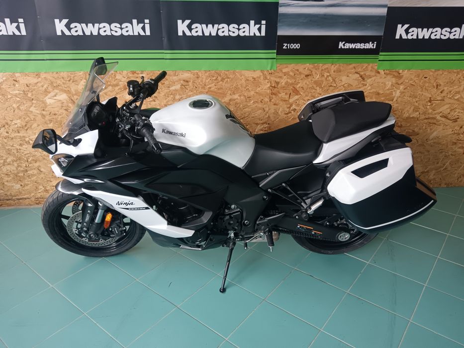 Kawasaki ninja 1000 sx tourer