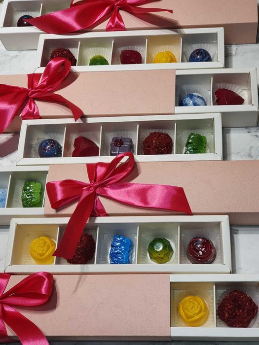 Тойбастар коробки нарядные