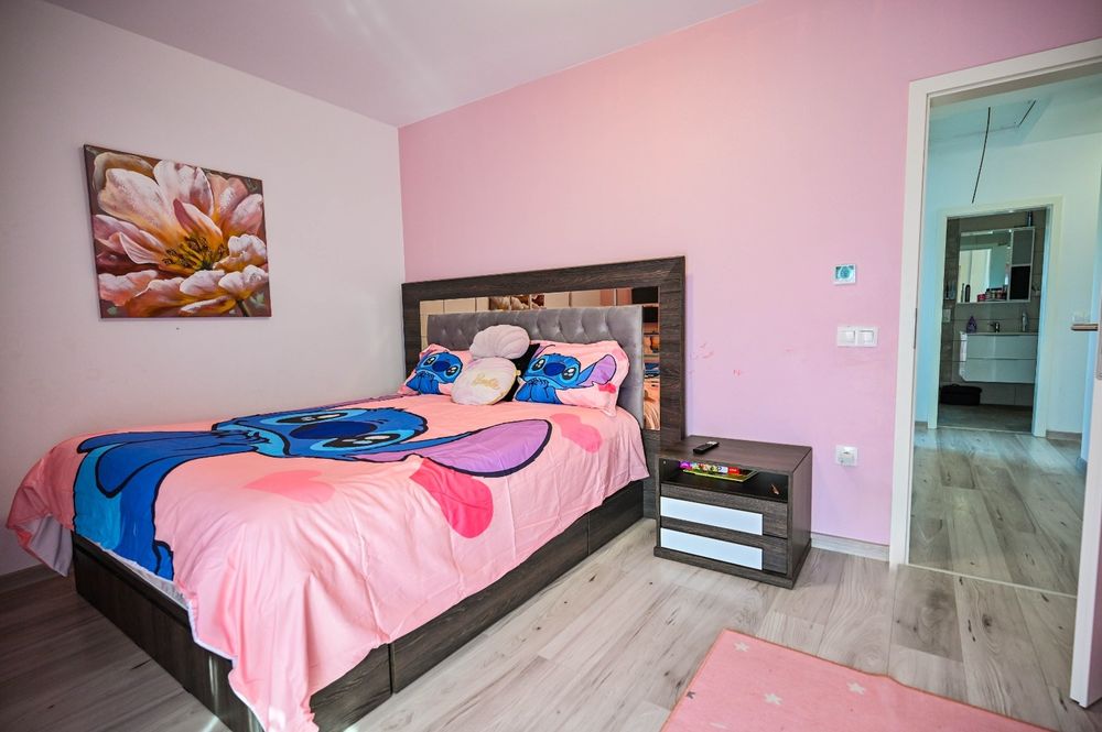 Inchiriez  Casa in Sanpetru