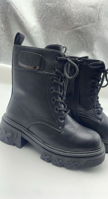 Все обувь по 5000тг