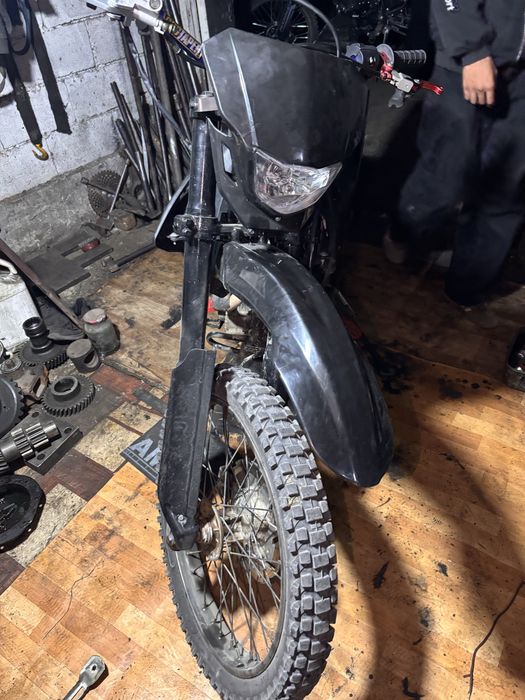 Продам эндуро 250куб