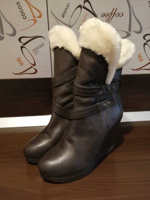 Ghete piele noi, culoare maro