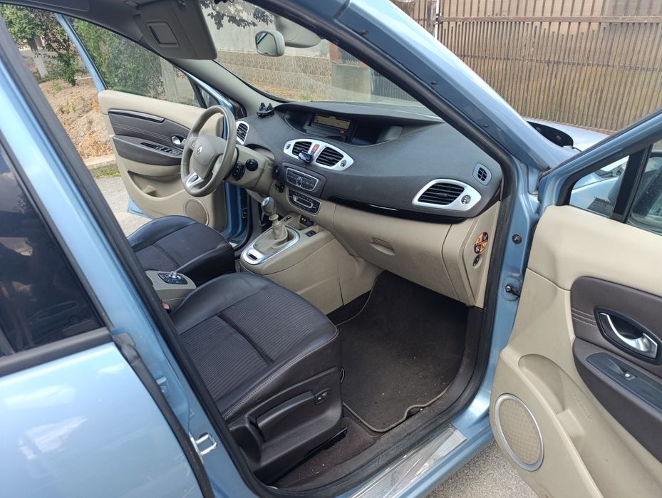 RENAULT Scenic 2010 — imagine 4