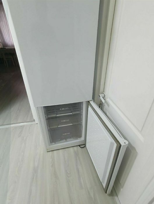 Холодильник новый очень хорошо работает