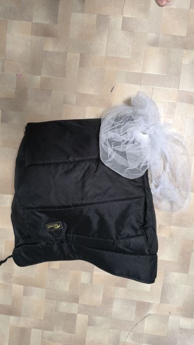 Продам новую прогулочную коляску Teknum