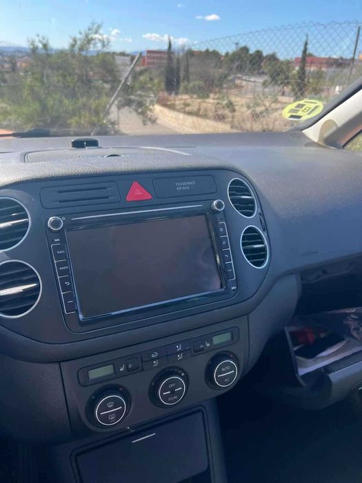 OFERTA - Navigație Android 4GB VW/Seat/Skoda – Golf, Passat, Tiguan, Touran