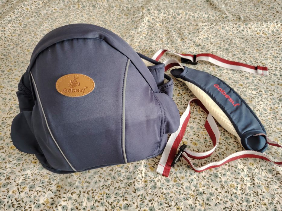 Marsupiu/scaun port bebe albastru  cu centura