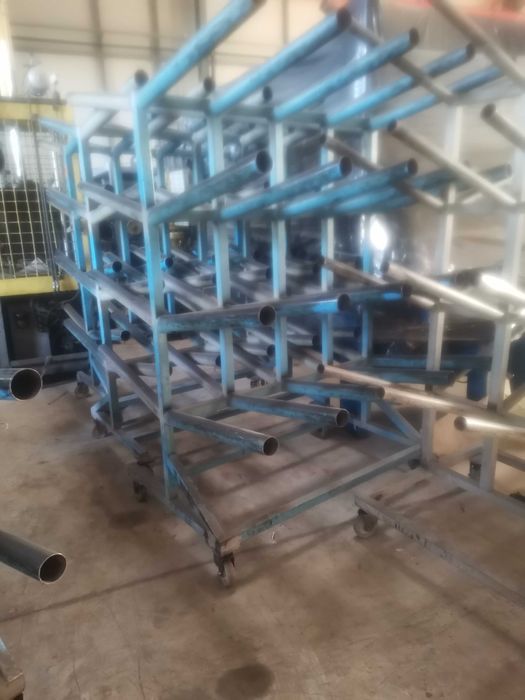 метални закачалки