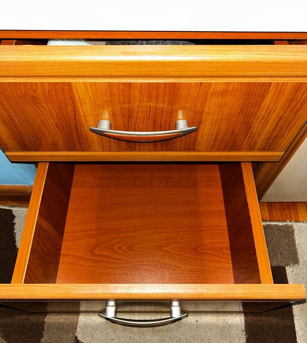 Cuier cu depozitare pantofi!