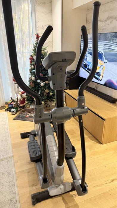 Продавам велоергометър Kettler Axos P