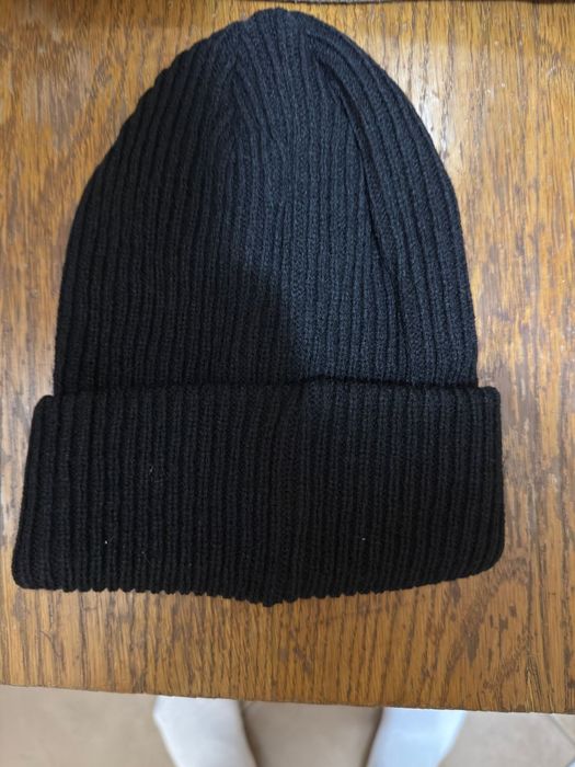 Caciula Moncler nouă