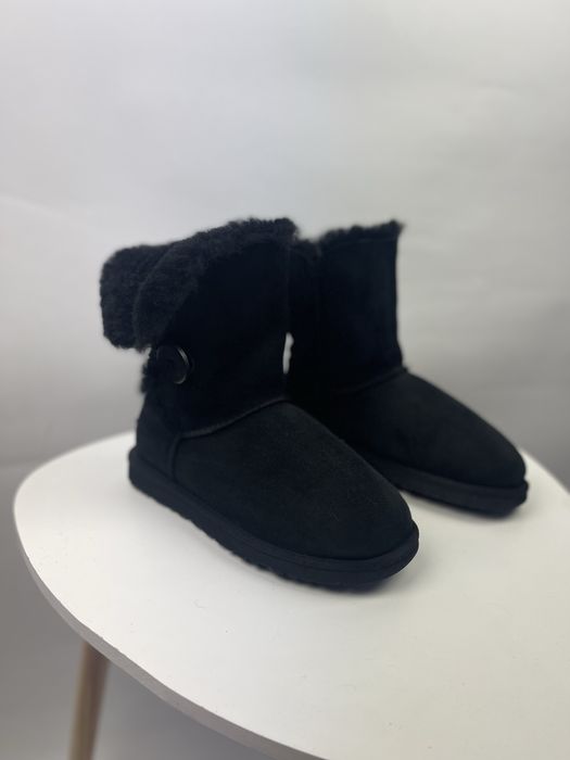 Cizme Ugg Bailey Button