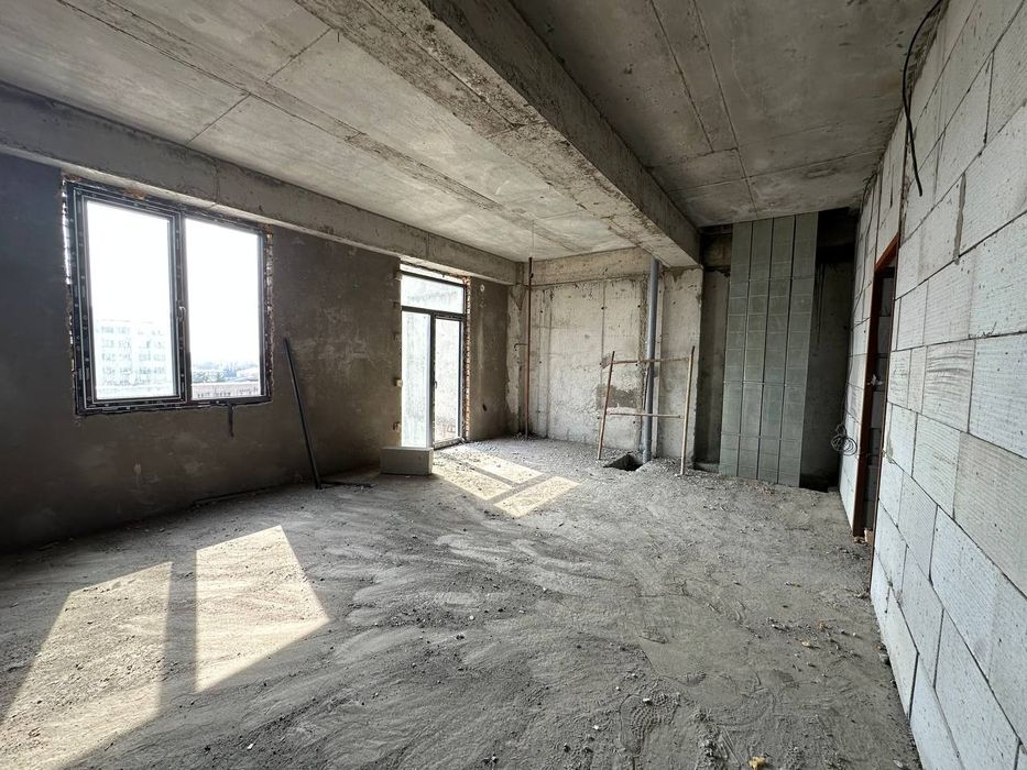 1xonali xonadon Sotiladi! Yakkasaroyda karobka holatda!