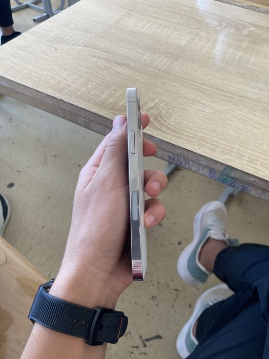 IPhone 12 pro  .