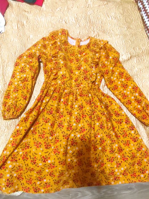 Продам платья для девочек