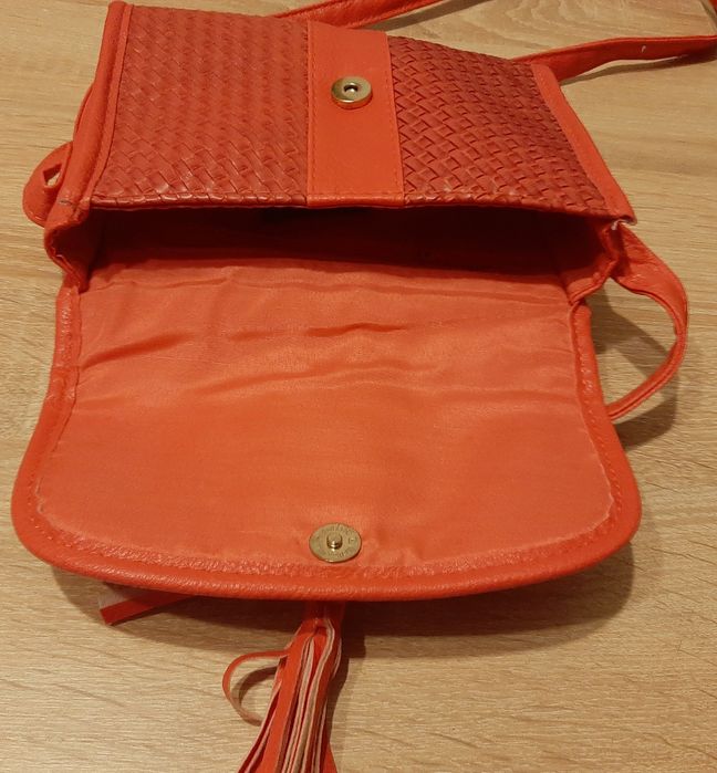 Кокетна чантичка ребърни пръстени от миналия век