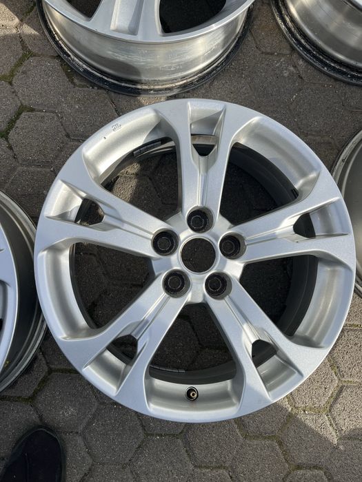 Оригинални джанти 5.114.3.18 за Мицубиши