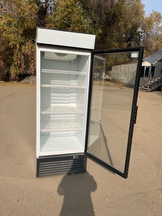 Б.у витринный холодильников