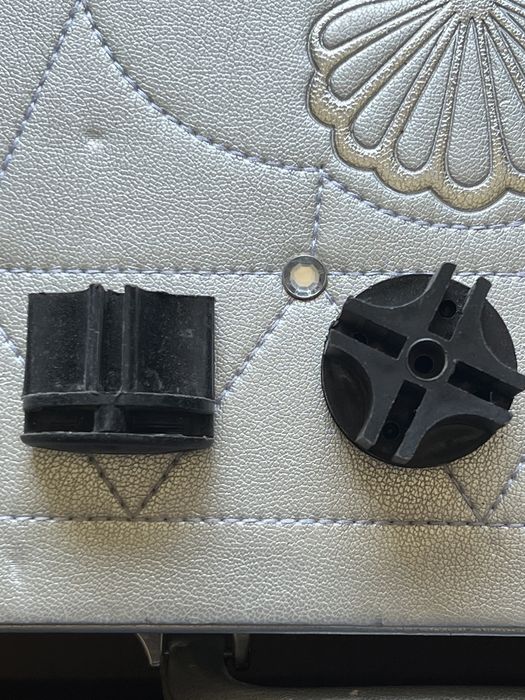 Продам стеклянную витрину Динарторгмаш