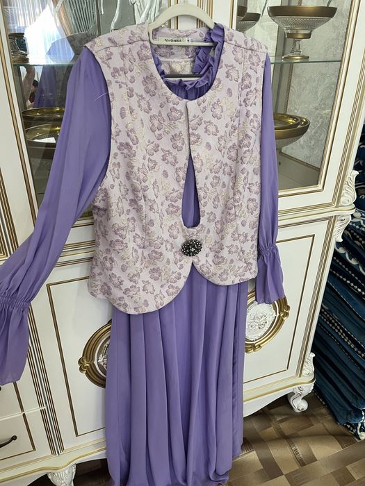 Продаются платья в отличном состояний