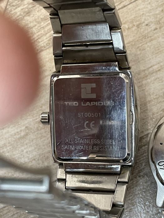 часовници всякакви модели