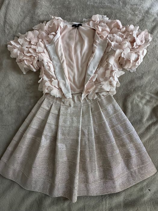 Поличка с елече.