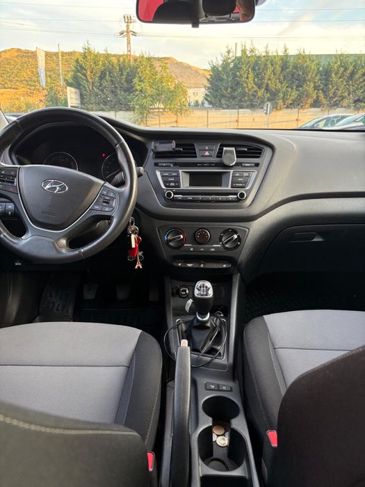 HYUNDAI I20 2017
