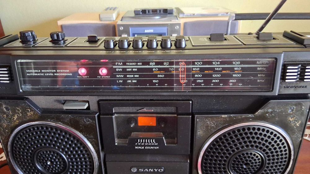 Radiocasetofon stereo Sanyo
