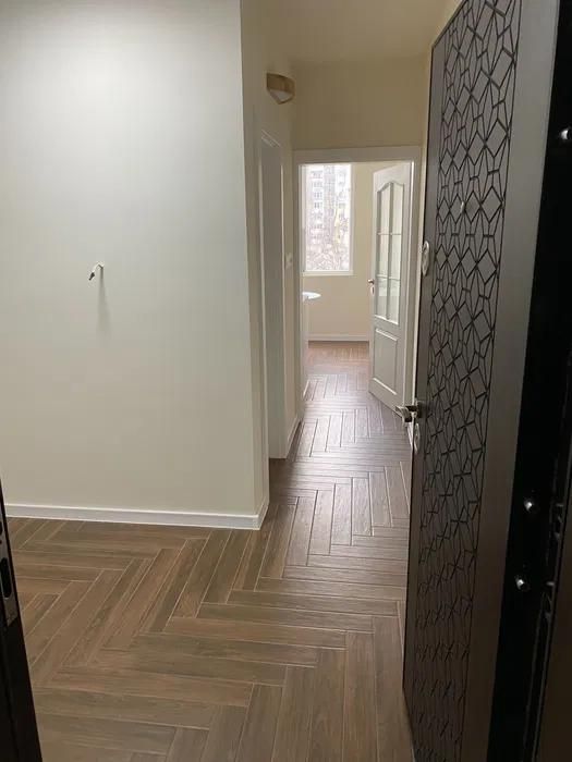 Дава се под наем Двустаен апартамент в София, Зона Б-5 - 90 кв.м за 600 € - Снимка #11