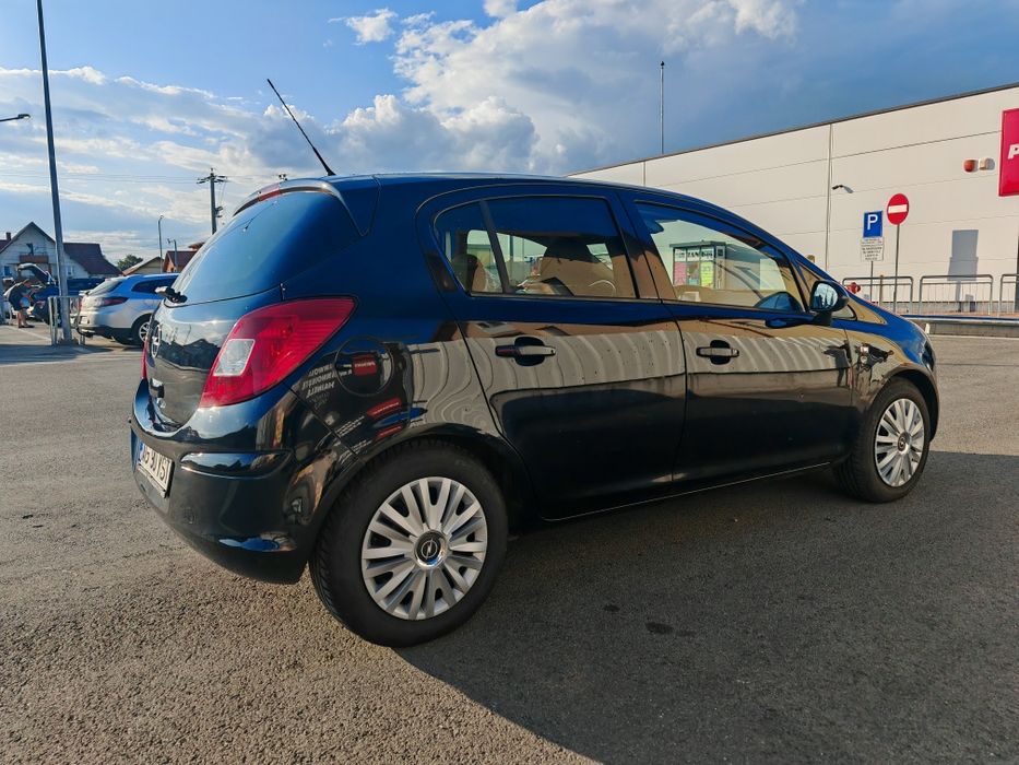 Vand Opel Corsa D  BENZINA+GPL