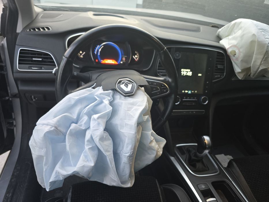 Dezmembrez Renault Megane 4