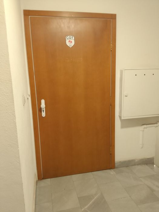 Дава се под наем Офис в София, Гео Милев - 170 кв.м за 887.4 € - Снимка #1