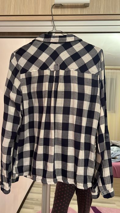 Camasi Zara, Bershka, Reserved