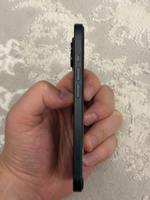 Продам iphone 15 128gb