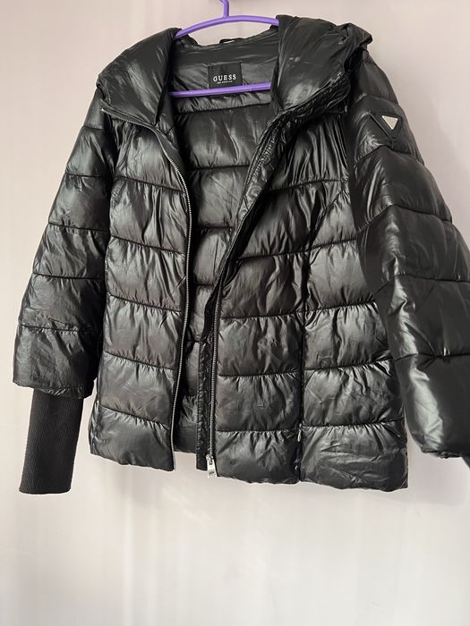 Преходно шушлеково яке GUESS