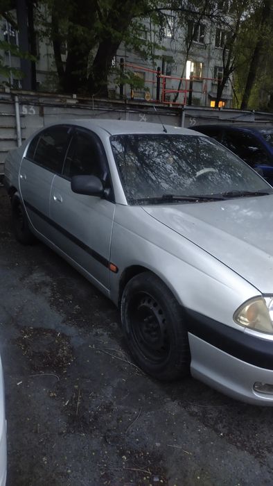 Автомобиль Toyota