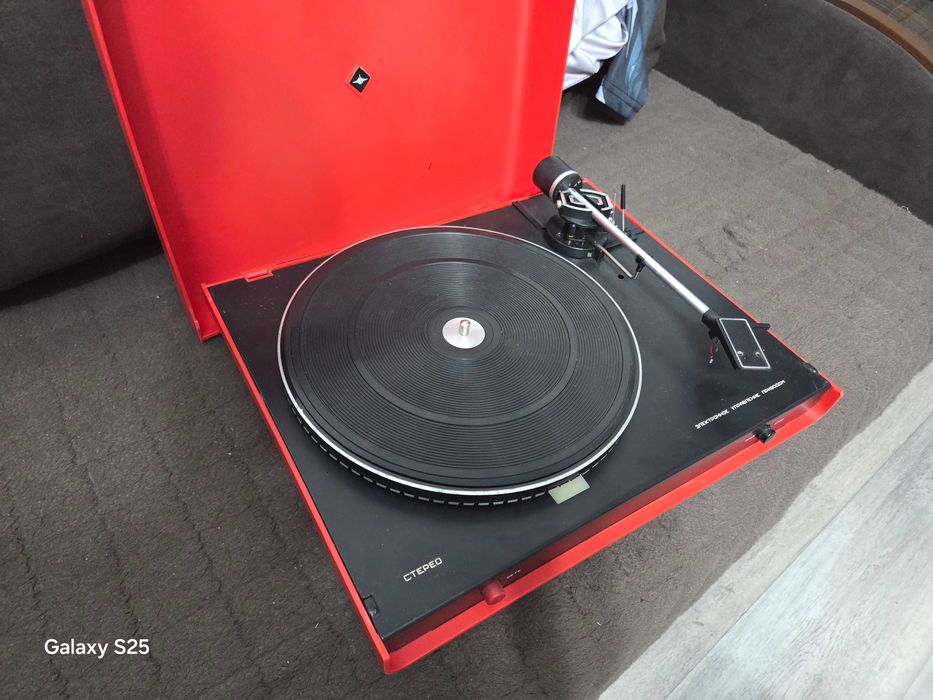 Проигрыватель Импульс 201