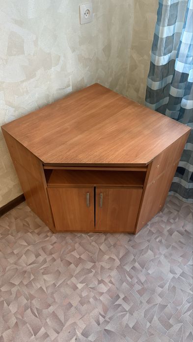 Тумба под телевизор