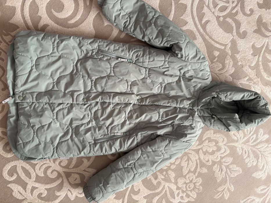 Пальто демиснзонное на девочку