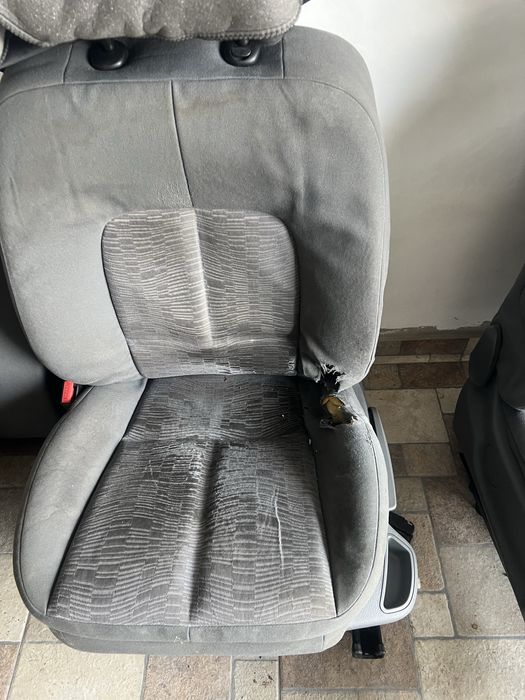 Седалки за пежо 407