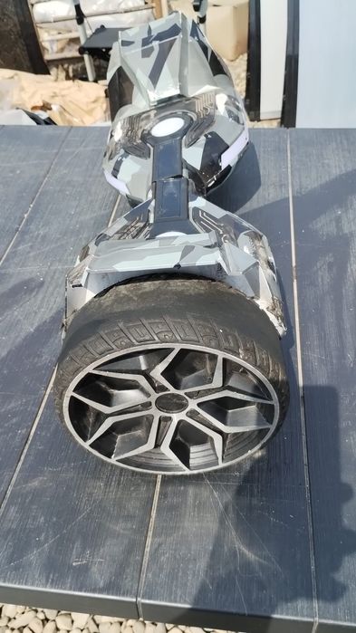 Hoverboard functional cu roti mari si incarcator