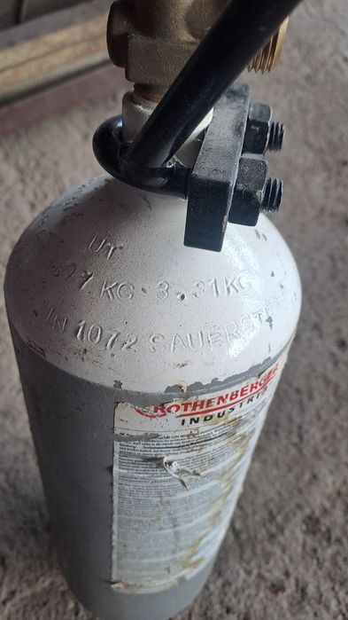 Баллон для кислорода 2 литра 3.3 кг