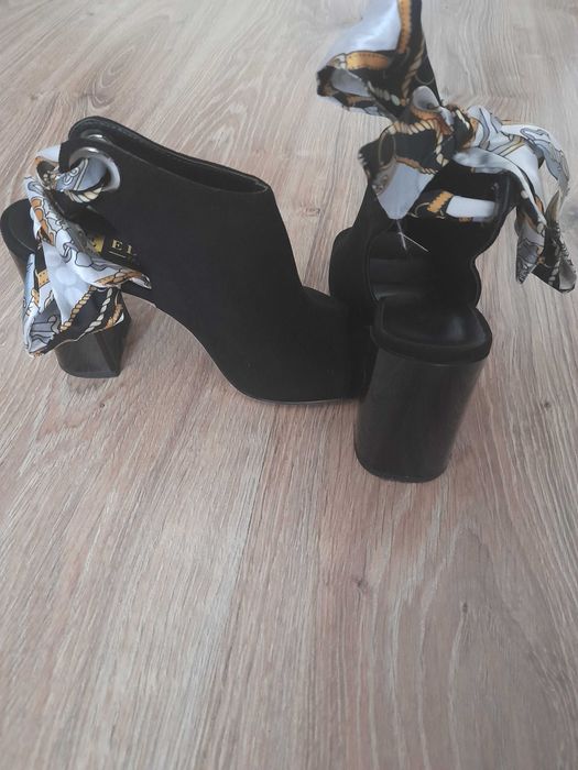 Продавам дамски обувки