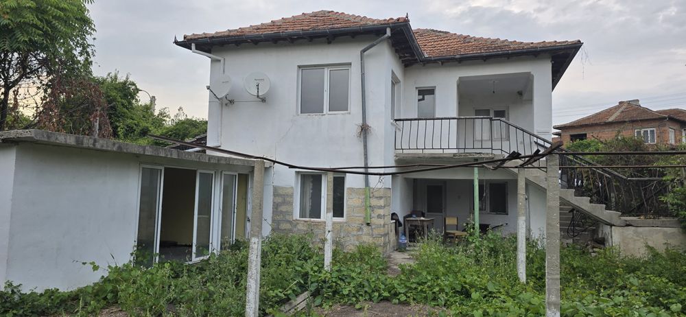 Продава се Къща в Дългопол - 900 кв.м за 57 €/кв.м - Снимка #2