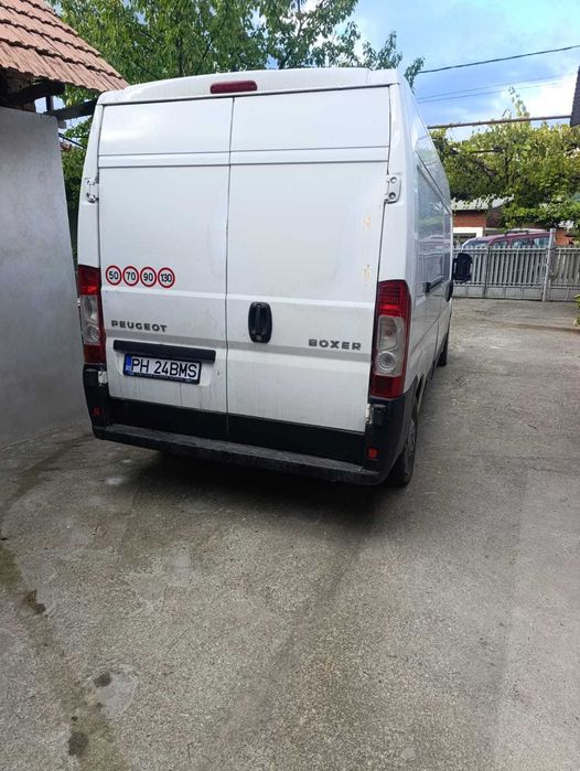 Vând Peugeot Boxer 2010