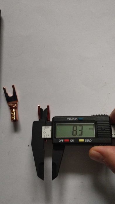 Conectori tip papuc cu doua suruburi de contact - 4 buc.