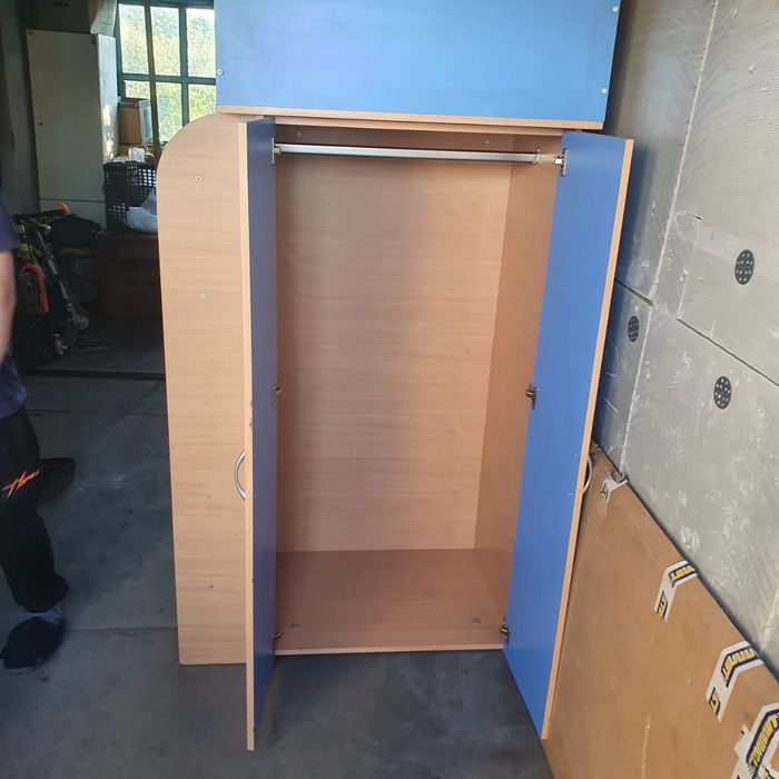 Продам кровать чердак.