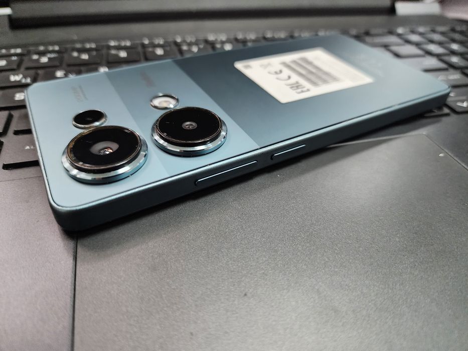 Redmi Note 13 Pro 8/256GB ekran alishgan Rasmda Holati