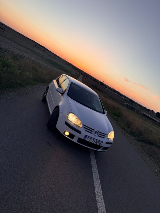 Golf 5 1.4 FSI 2009 INTRETINUT